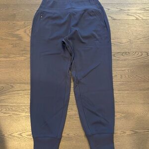 Athleta navy Venice joggers size medium